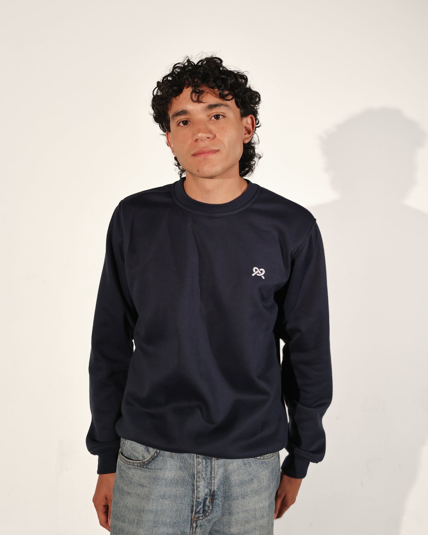 Crewneck Clásico Azul Oscuro
