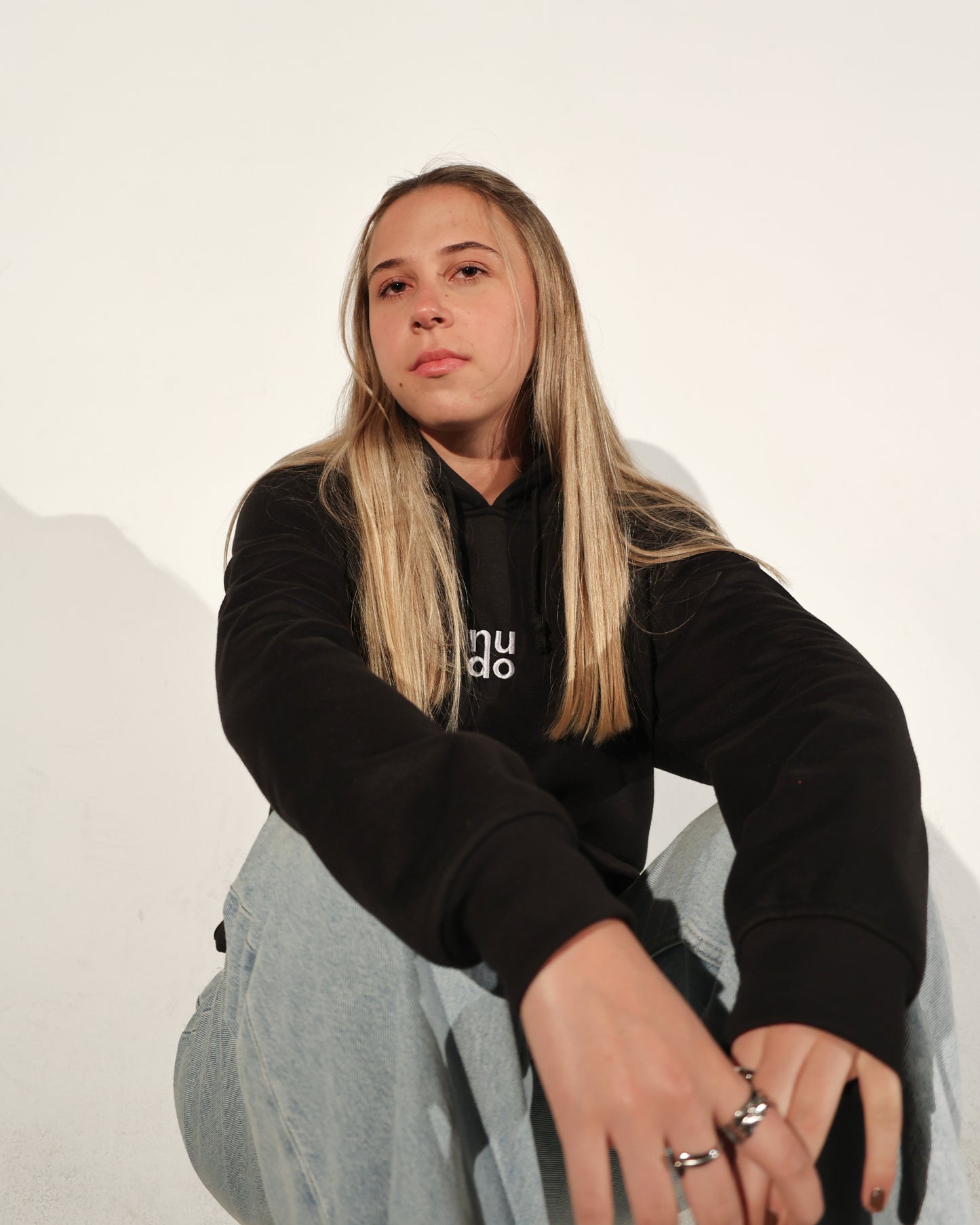 Hoodie Clásico Negro