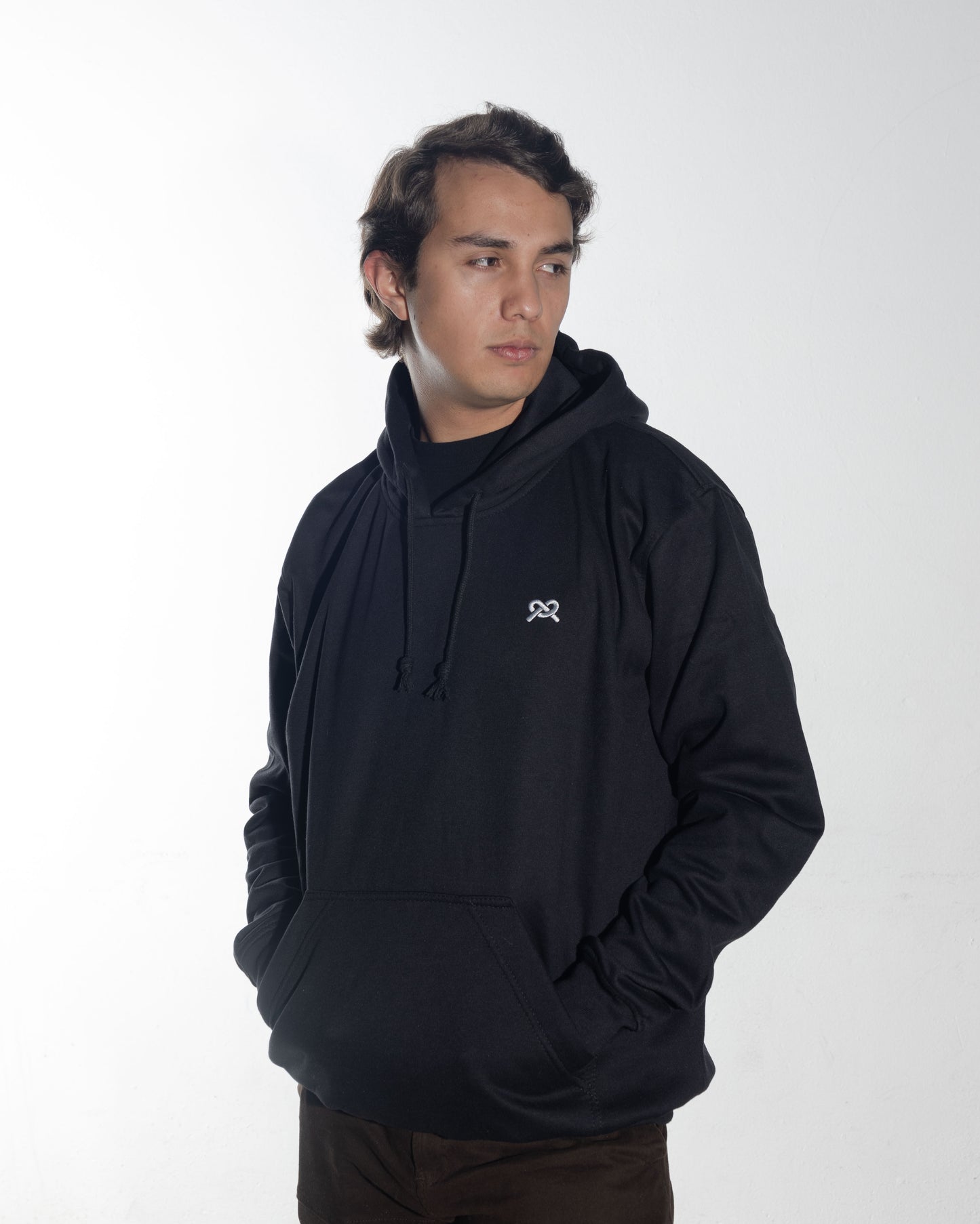 Hoodie Básico Negro